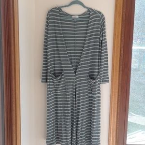 Lularoe Sarah small gray with mint stripes